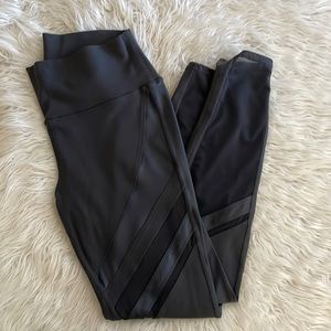 Alo leggings. Size large